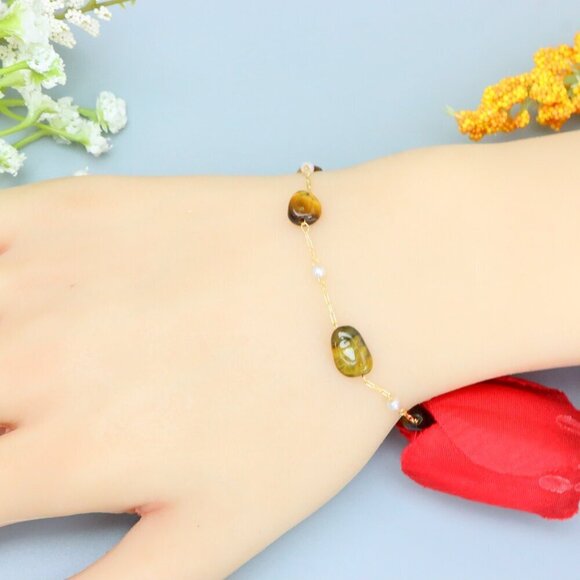 "Elegant & Trendy Bracelet, A Perfect Gift for Women, Thoughtful, EVCH1251 - Picture 6 of 12